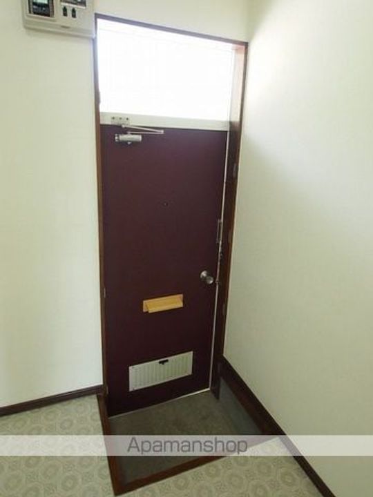 つかさコーポの玄関