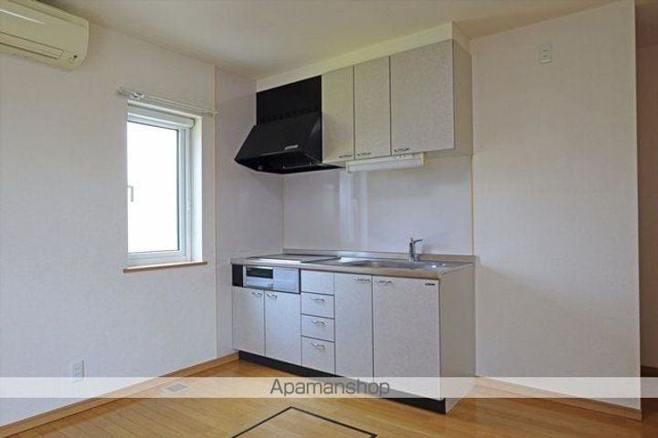 福島県郡山市台新1丁目の賃貸アパートのキッチン