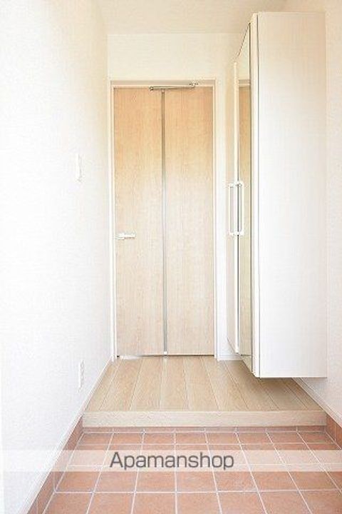 Nゲート ⅩⅥの玄関
