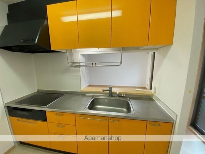 香川県高松市宮脇町2丁目の賃貸アパートのキッチン