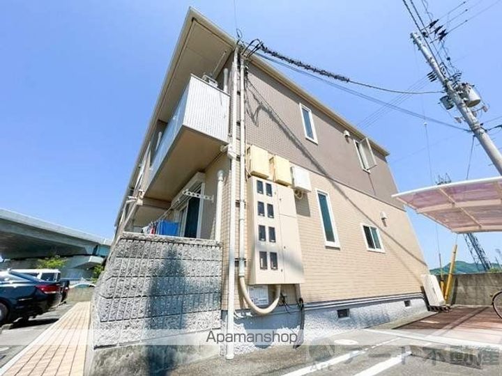 テラスコート東垣生 A棟の外観