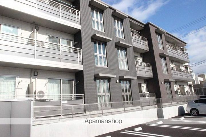 ベレオ新屋敷の外観