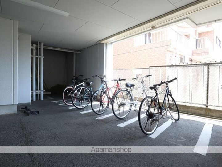 愛知県名古屋市昭和区花見通3丁目の賃貸マンションの外観