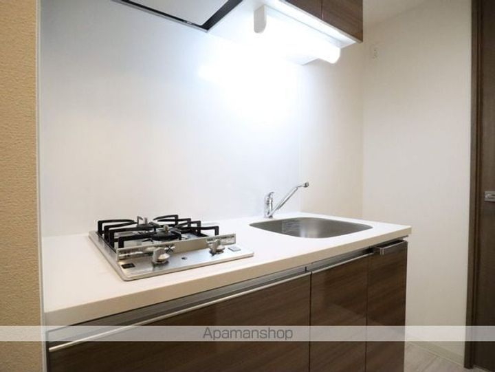 愛知県名古屋市中区栄5丁目の賃貸マンションのキッチン