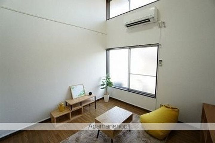 ウォールデン御門台A101の内装