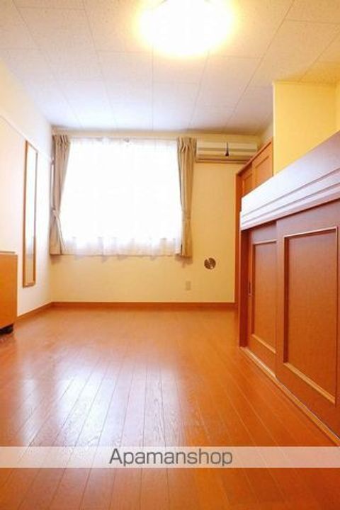 レオパレスエクセレント鹿嶋Bの居間