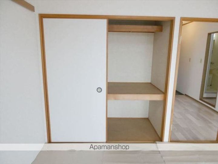 福島県郡山市片平町字大山南の賃貸アパートの玄関