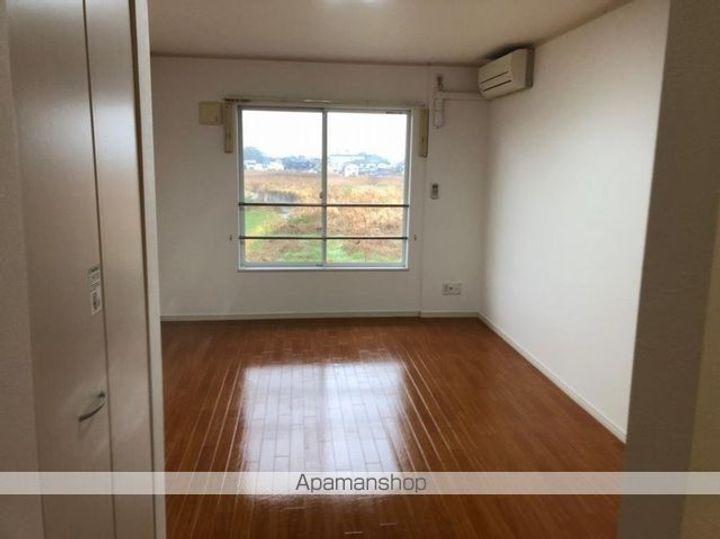 ツイン リーフの内装