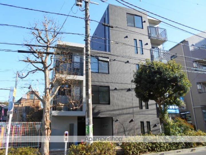 ウェルスクエアイズム高円寺の外観