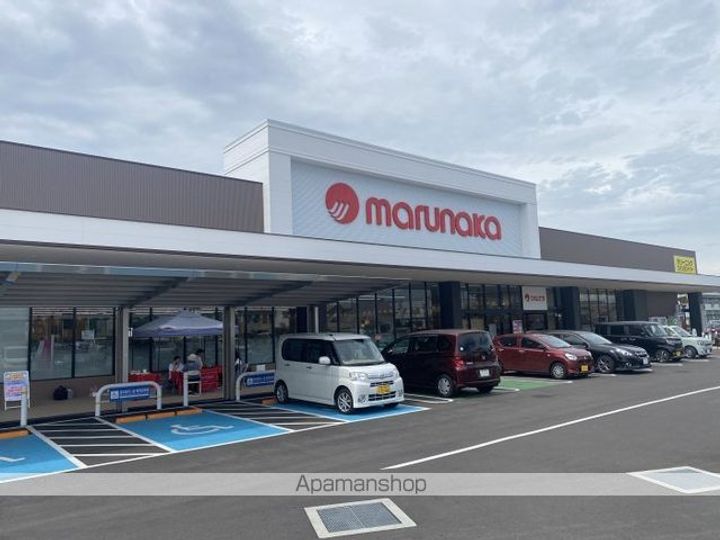 クレア・ド・ルーンの周辺