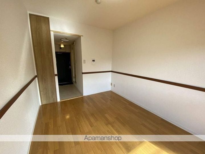 ヴァンハウス仙台東202の居間