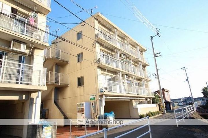 香川県高松市紙町の賃貸マンション401の外観