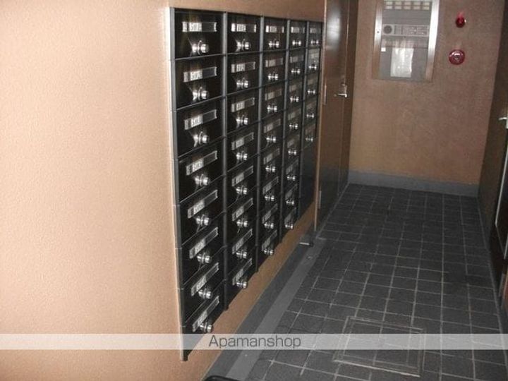 愛知県西春日井郡豊山町大字青山字東栄の賃貸マンションの外観