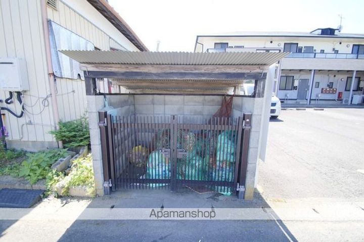 サンビレッジ弐番館101の外観