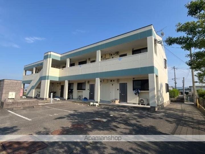 グリーン ラティールの外観