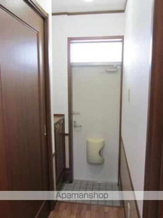 ヒルズコート木之庄Ⅰの玄関