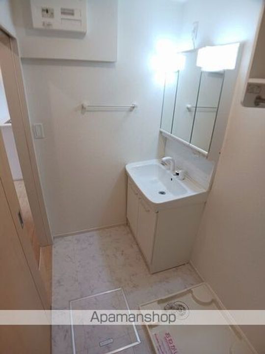 愛媛県新居浜市庄内町5丁目の賃貸アパート203のその他画像