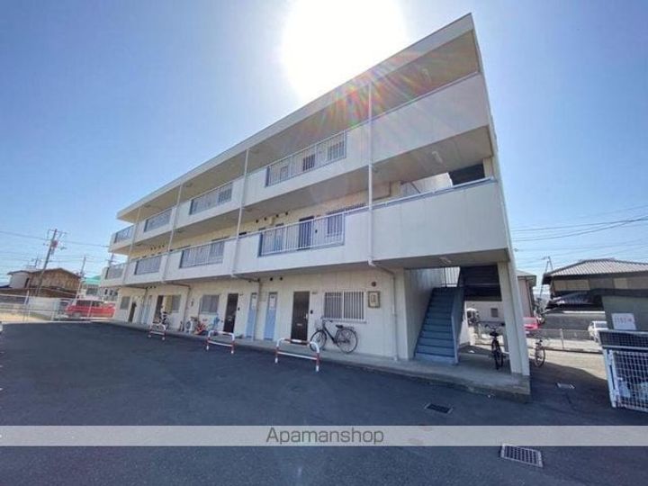 香川県高松市今里町1丁目の賃貸マンションの外観