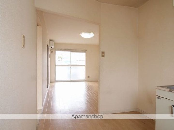 フレグランスKB102の内装