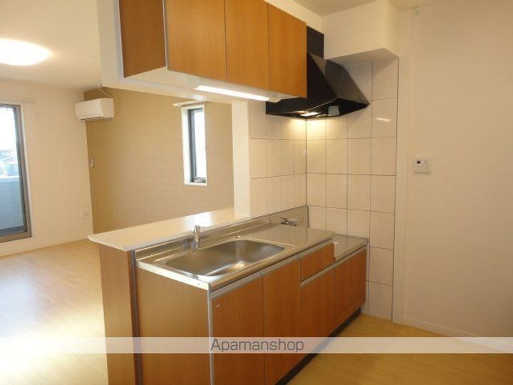 岐阜県岐阜市則武中4丁目の賃貸アパートのキッチン