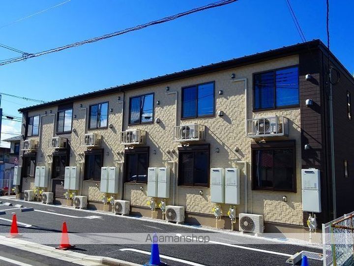 東京都福生市志茂の賃貸アパートの外観