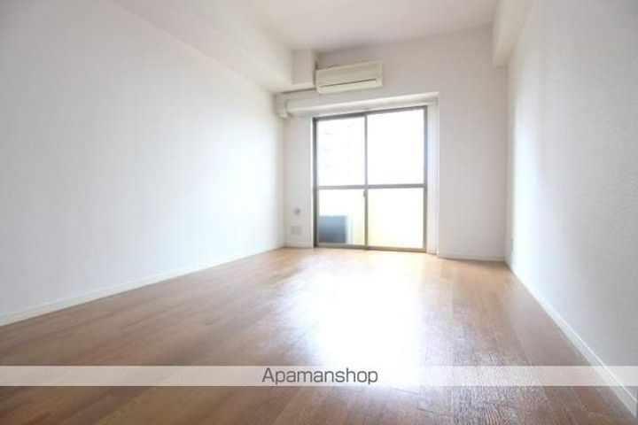 アイセレブ祇園の居間