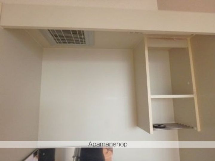 サンシャルム万代805の内装