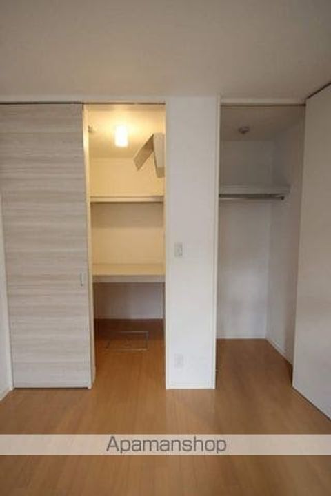 福島県郡山市山根町の賃貸マンションの内装