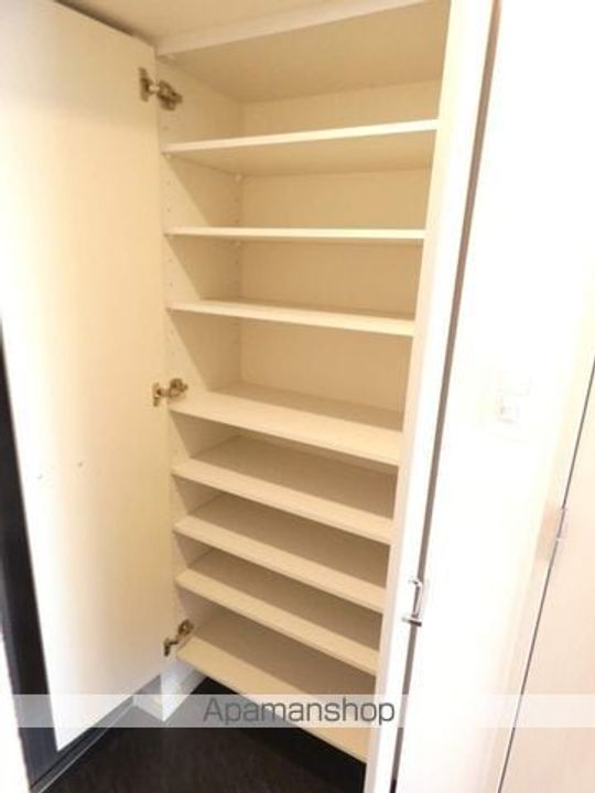 エスリードレジデンス都島シティフロント703の内装