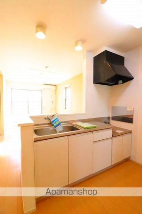 東京都羽村市羽西1丁目の賃貸アパートのキッチン