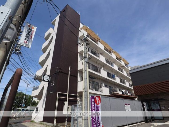 セントラル川名の外観