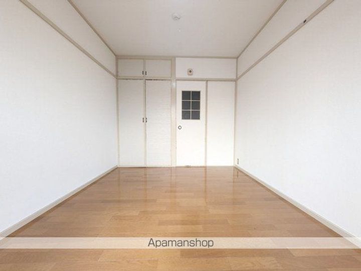 コーポヤマキ B棟B307の居間