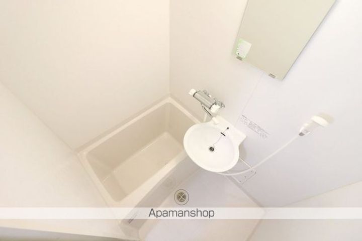 レオパレスめぞん恵智川204の風呂