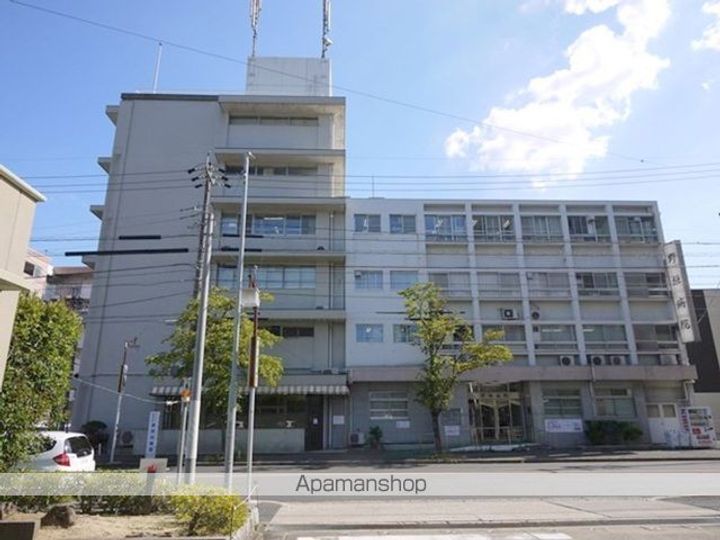 クープレット石川橋の周辺