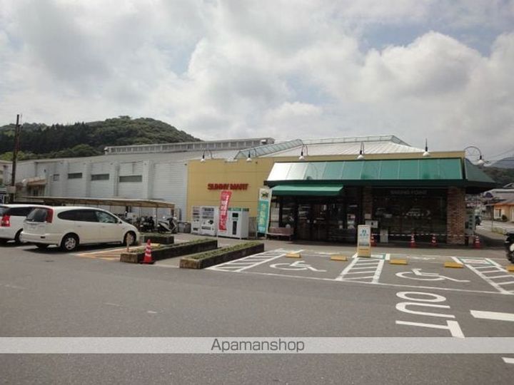 鏡川クレセントパークの周辺