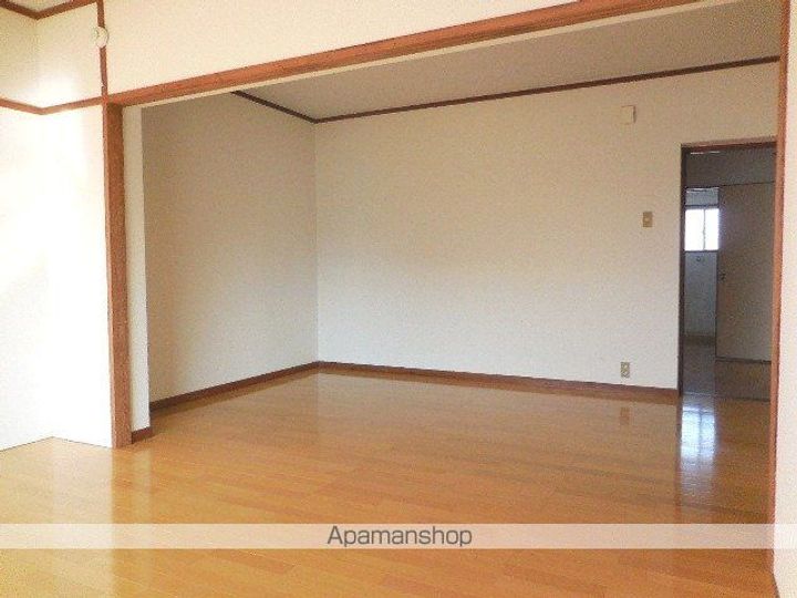 エスペランクレール長門石301の内装