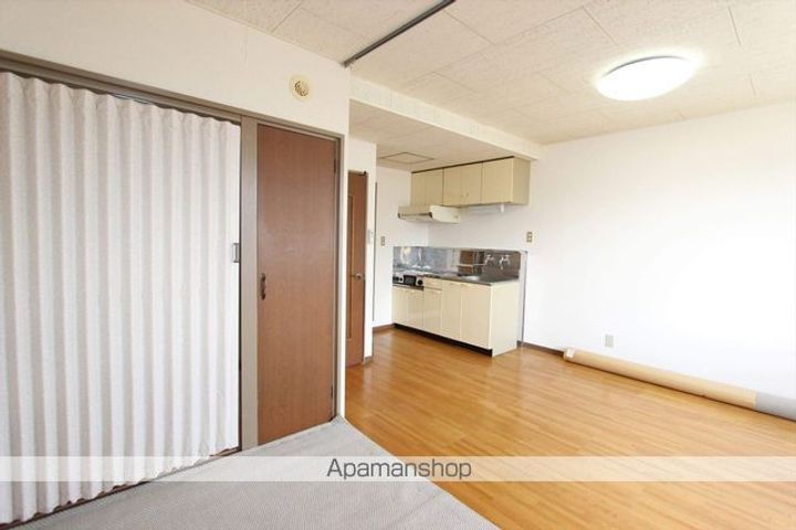 北海道網走市南四条東5丁目の賃貸マンションの居間