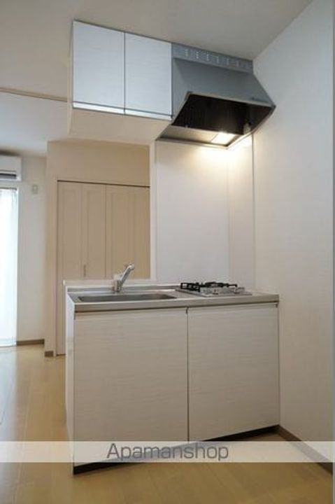 静岡県浜松市中央区佐藤1丁目の賃貸アパートのキッチン