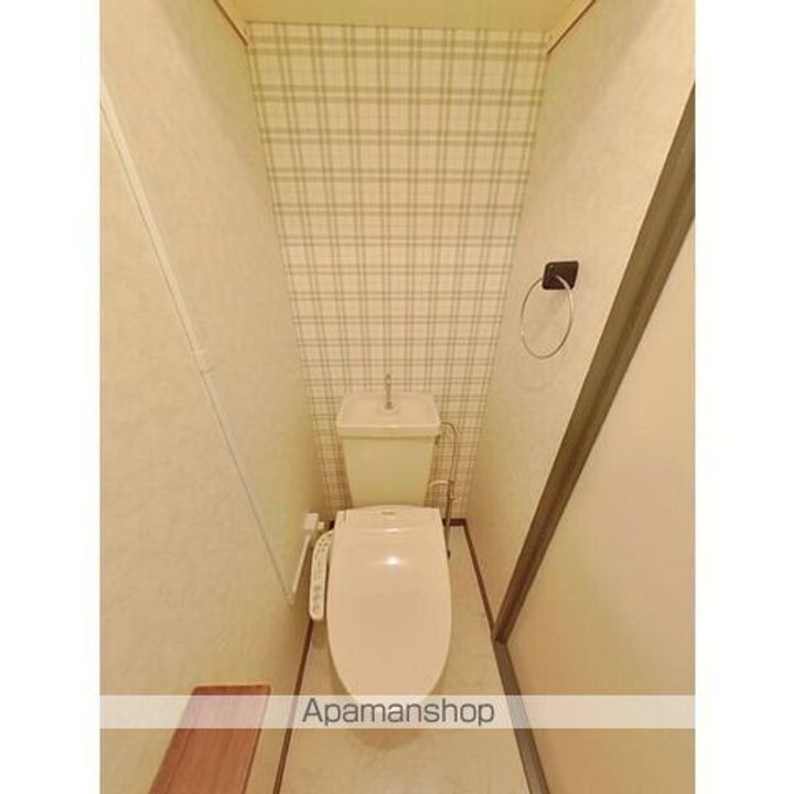 アビニヨン千種の居間