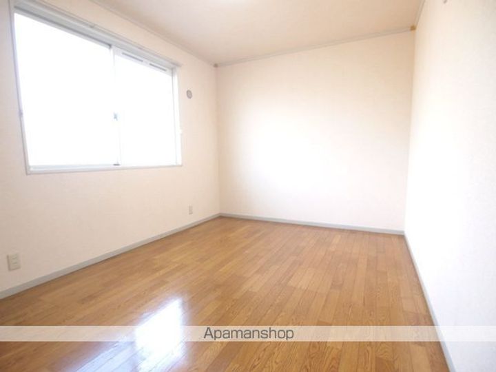 グラース関102の内装