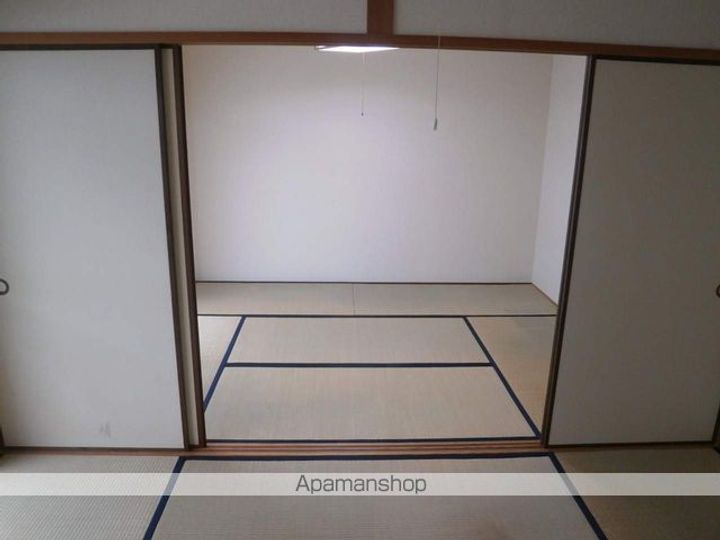 ハイツナカオカ2-15の内装