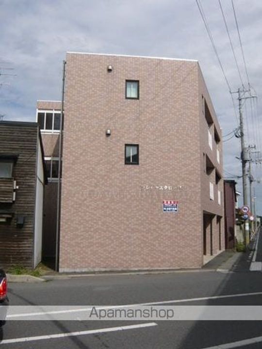 プレシャスクローバー201の外観