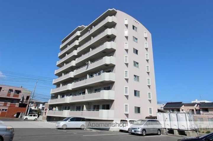 香川県高松市三条町の賃貸マンションの外観