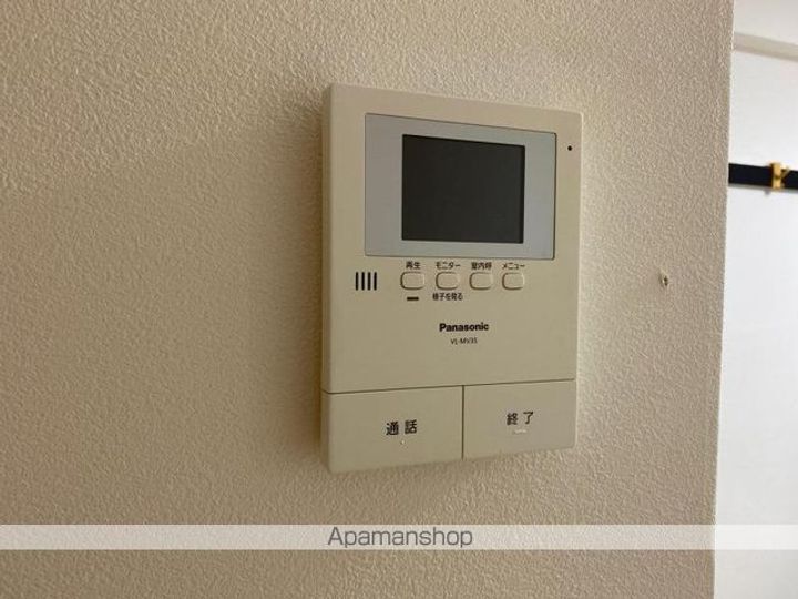 香川県高松市室新町の賃貸マンションの内装