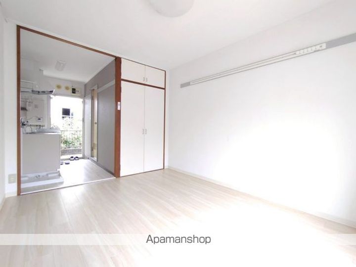 東京都日野市高幡の賃貸アパートの内装