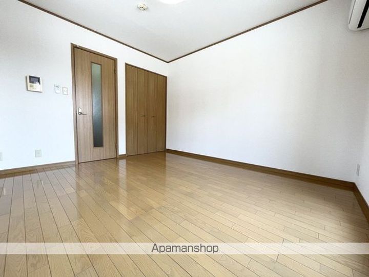 アネックスBの内装