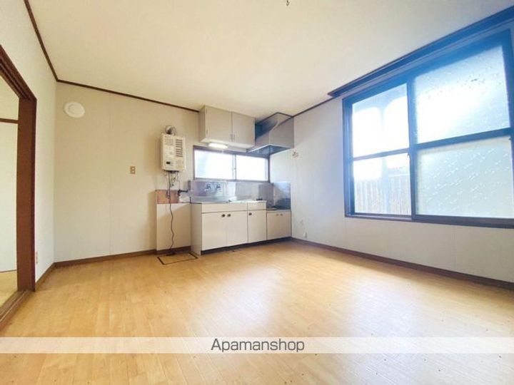 純パレス882の居間