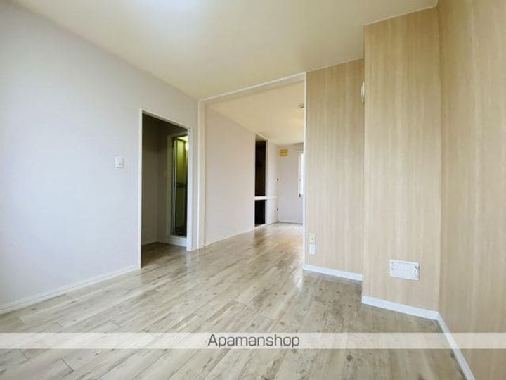 ノースコート本通Ⅱの居間