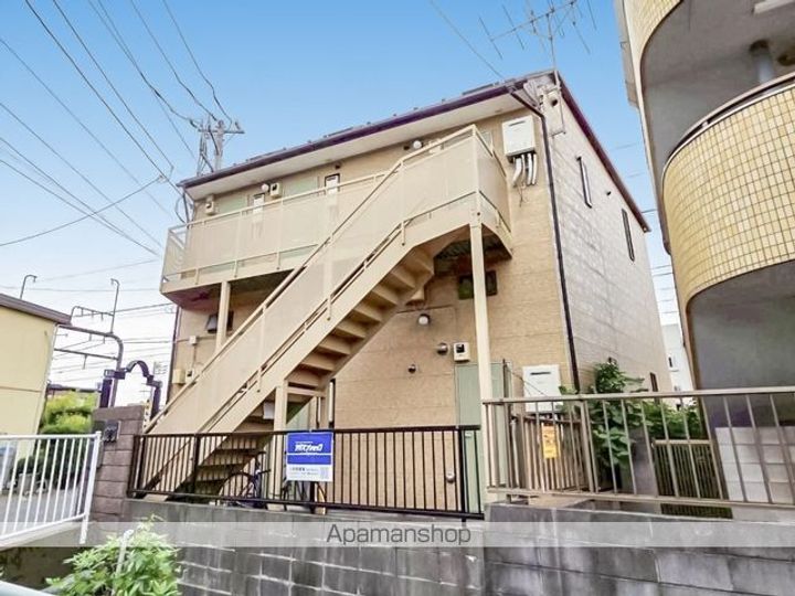 パレス高幡の外観