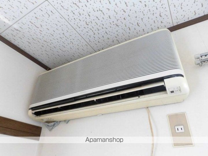 東京都東中市武蔵台3丁目の賃貸アパートの内装